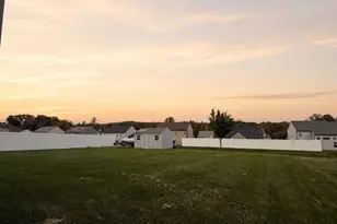 1007 Antonio Dr, Reading, PA 19605 - Photo 3