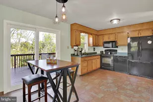 324 Grove Rd, Mohrsville, PA 19541 - Photo 9