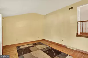 2001 Reservoir Rd, Reading, PA 19604 - Photo 9