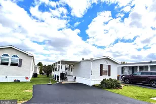 1014 Barberry Ave, Reading, PA 19605 - Photo 1