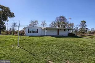 2471A Brownsville Rd, Robesonia, PA 19551 - Photo 3