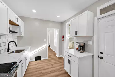 240 Chestnut Street, West Reading, PA 19611 - Photo 11