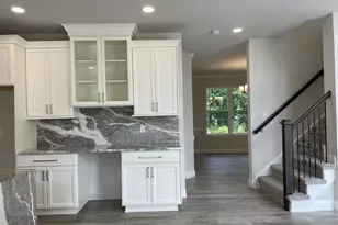 2059 Sunrise Dr, Coopersburg, PA 18036 - Photo 5