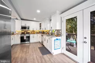 320 N Crown Street, Morrisville, PA 19067 - Photo 13