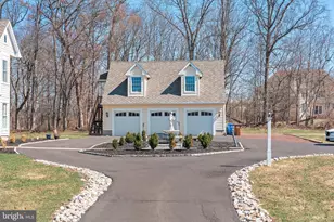 925 Park Ave, Newtown, PA 18940 - Photo 3