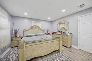 1201 Pacific Ave, Bristol, PA 19007 - Photo 27