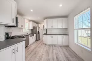 209 Johnson Dr, Fairless Hills, PA 19030 - Photo 5