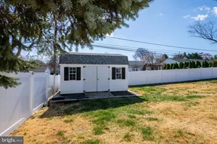 27 N Westview Ave, Feasterville-Trevose, PA 19053 - Photo 23