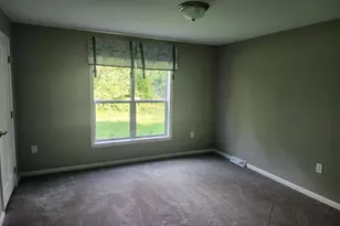 655 Roseanne Ln, Sellersville, PA 18960 - Photo 15