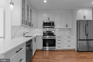 446 Pond St, Bristol, PA 19007 - Photo 13