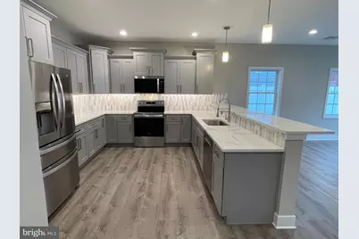 2821 Avenue E, Levittown, PA 19056 - Photo 11