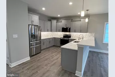 2821 Avenue E, Levittown, PA 19056 - Photo 15