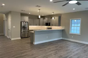 2821 Ave E, Levittown, PA 19056 - Photo 19