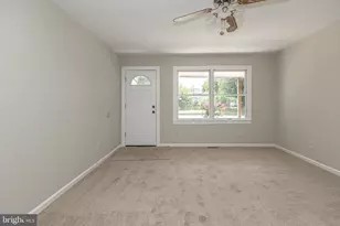 26 Bowling Green Ave, Morrisville, PA 19067 - Photo 3