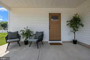 1 McLevins Ct, Croydon, PA 19021 - Photo 3