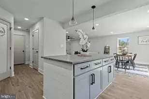 1 McLevins Ct, Croydon, PA 19021 - Photo 11