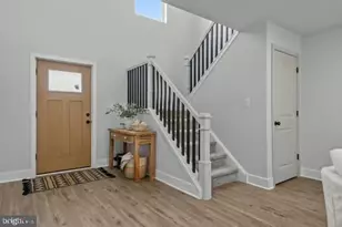 1 McLevins Ct, Croydon, PA 19021 - Photo 5