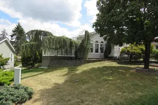 377 Spring Meadow Cir, New Hope, PA 18938 - Photo 9