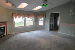 377 Spring Meadow Cir, New Hope, PA 18938 - Photo 11