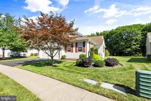 24 Tupelo Ln, Langhorne, PA 19047 - Photo 3