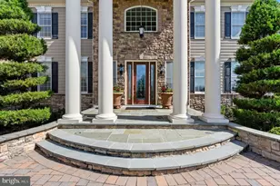 288 Jane Chapman Dr E, Newtown, PA 18940 - Photo 3