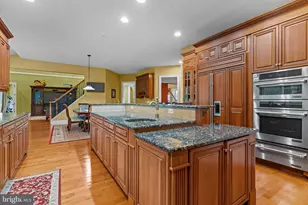 288 Jane Chapman Dr E, Newtown, PA 18940 - Photo 25