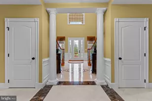288 Jane Chapman Dr E, Newtown, PA 18940 - Photo 15