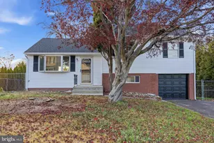 166 N Hawthorne Ave, Langhorne, PA 19047 - Photo 1