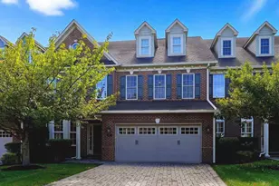 95 Rittenhouse Cir, Newtown, PA 18940 - Photo 1