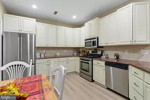 2285 Seabird Dr, Bristol, PA 19007 - Photo 19