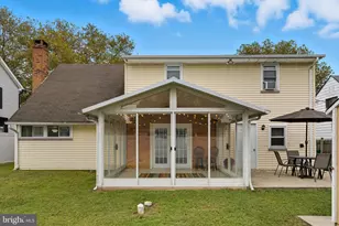 9 Newberry Ln, Levittown, PA 19054 - Photo 31