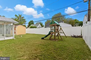 9 Newberry Ln, Levittown, PA 19054 - Photo 29
