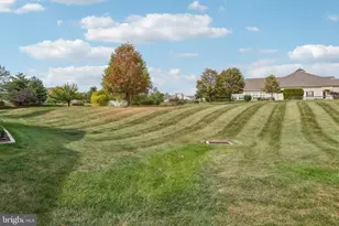 100 Villa Dr, Warminster, PA 18974 - Photo 33