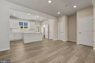 50 N 8th St, Perkasie, PA 18944 - Photo 9