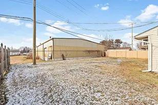 10 Blue Ridge Dr, Levittown, PA 19057 - Photo 15