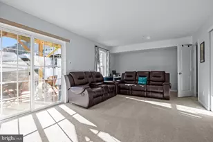 193 Graystone Dr, Feasterville-Trevose, PA 19053 - Photo 25