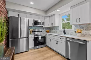 387 Larchwood Ave, Feasterville-Trevose, PA 19053 - Photo 11