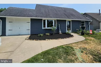 14 Iris Road, Levittown, PA 19057 - Photo 3