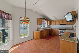 561 Spring Meadow Cir, New Hope, PA 18938 - Photo 7