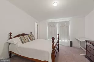 561 Spring Meadow Cir, New Hope, PA 18938 - Photo 11