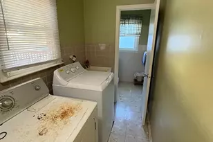 737 Lynwood Dr, Feasterville-Trevose, PA 19053 - Photo 11