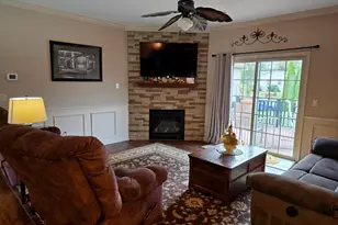 1700 Colonial Dr, Feasterville-Trevose, PA 19053 - Photo 25