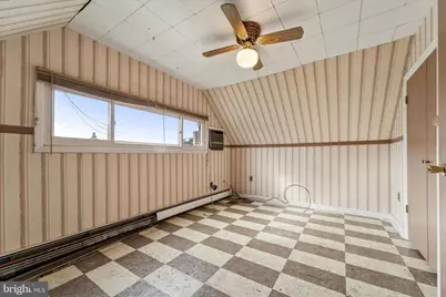 14 Cinnamon Road, Levittown, PA 19057 - Photo 13