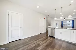 127 Gaslight Aly, Bensalem, PA 19020 - Photo 9