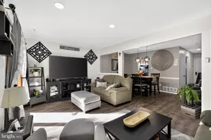 423 N Mt Vernon Cir, Bensalem, PA 19020 - Photo 5