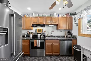 423 N Mt Vernon Cir, Bensalem, PA 19020 - Photo 11