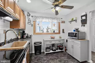 423 N Mt Vernon Cir, Bensalem, PA 19020 - Photo 9