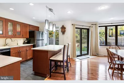 35 Essex Place, Newtown, PA 18940 - Photo 7