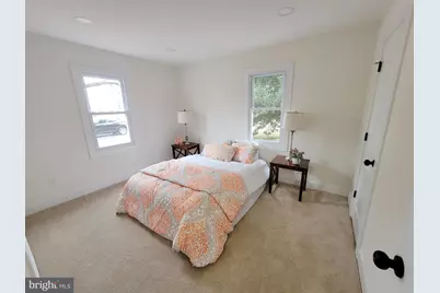 1236 S Pennsylvania Avenue, Morrisville, PA 19067 - Photo 9