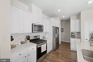 48 Fonthill Ct, Quakertown, PA 18951 - Photo 5